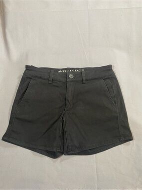 American Eagle Outfitters Black Mid-Rise Chino Shorts